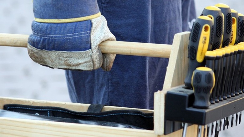 Arbeit schaffen - Wirtschaft fördern