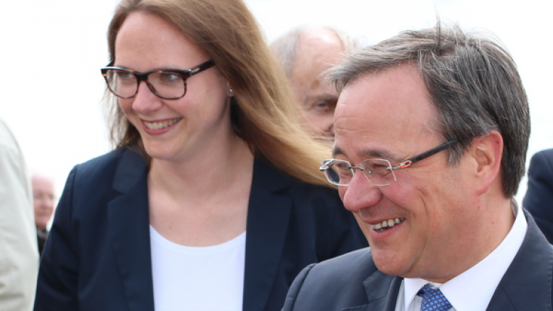 Katharina Gebauer empfing Armin Laschet am Mondorfer Rheinufer