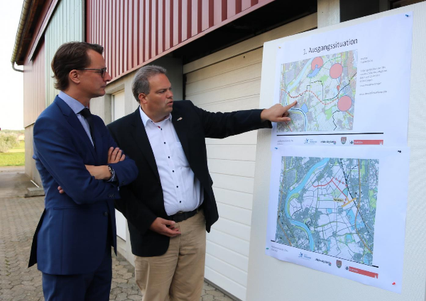Einweihung L 274 mit Hendrik Wüst in Niederkassel