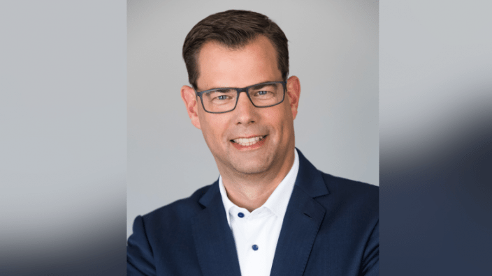 Dr. Torsten Bieber